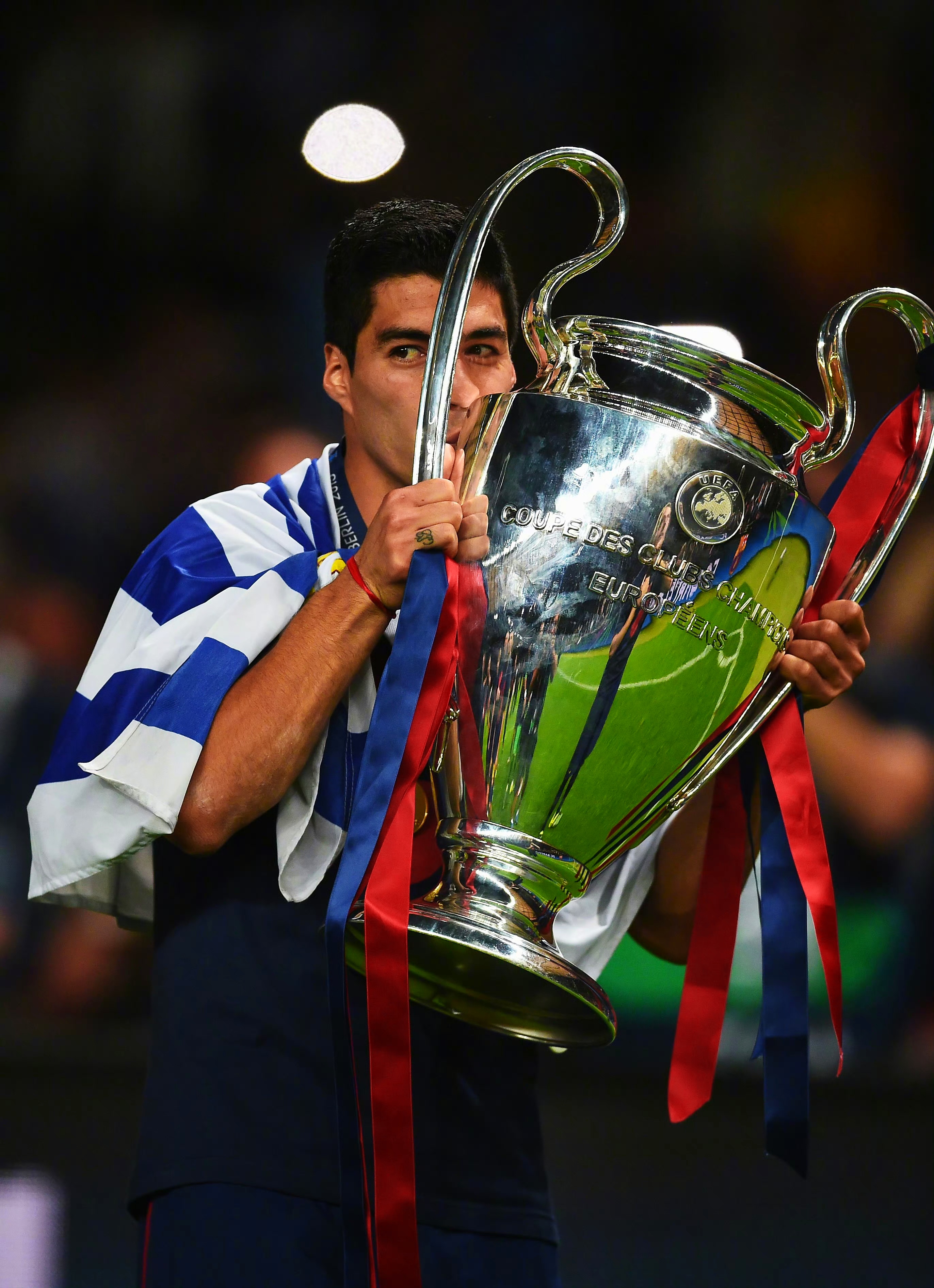 里昂逆转克罗地亚,苏亚雷斯点燃赛场 里昂逆转克罗地亚,苏亚雷斯点燃赛场