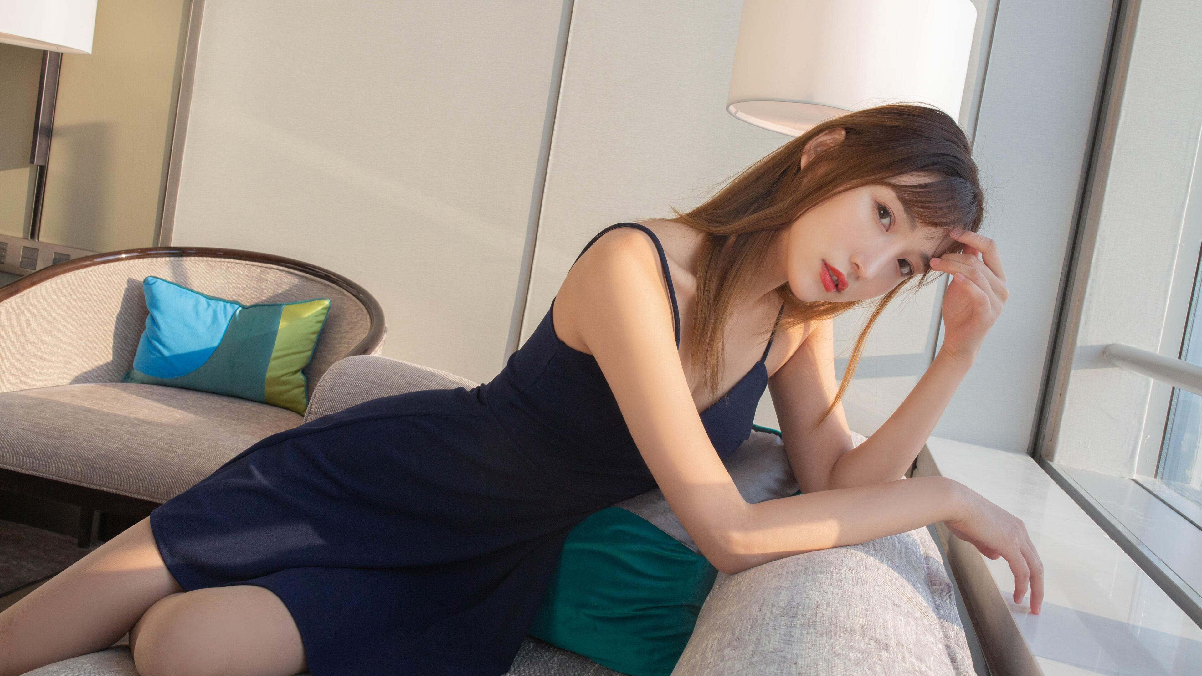 闪电与钟摆，克瓦拉茨赫利亚的爆发与乌拉圭中场的节奏艺术