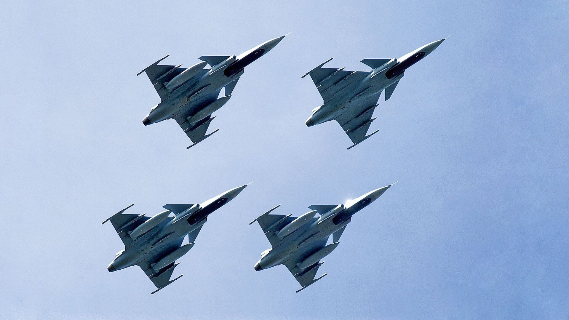 少年向风沙开炮,足球在别处生根