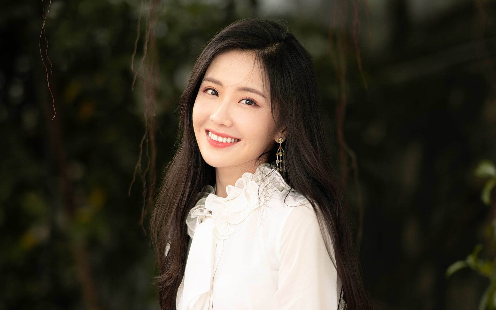 天蓝奇迹,梅西归化乌拉圭,2026世界杯首秀碾压瑞典